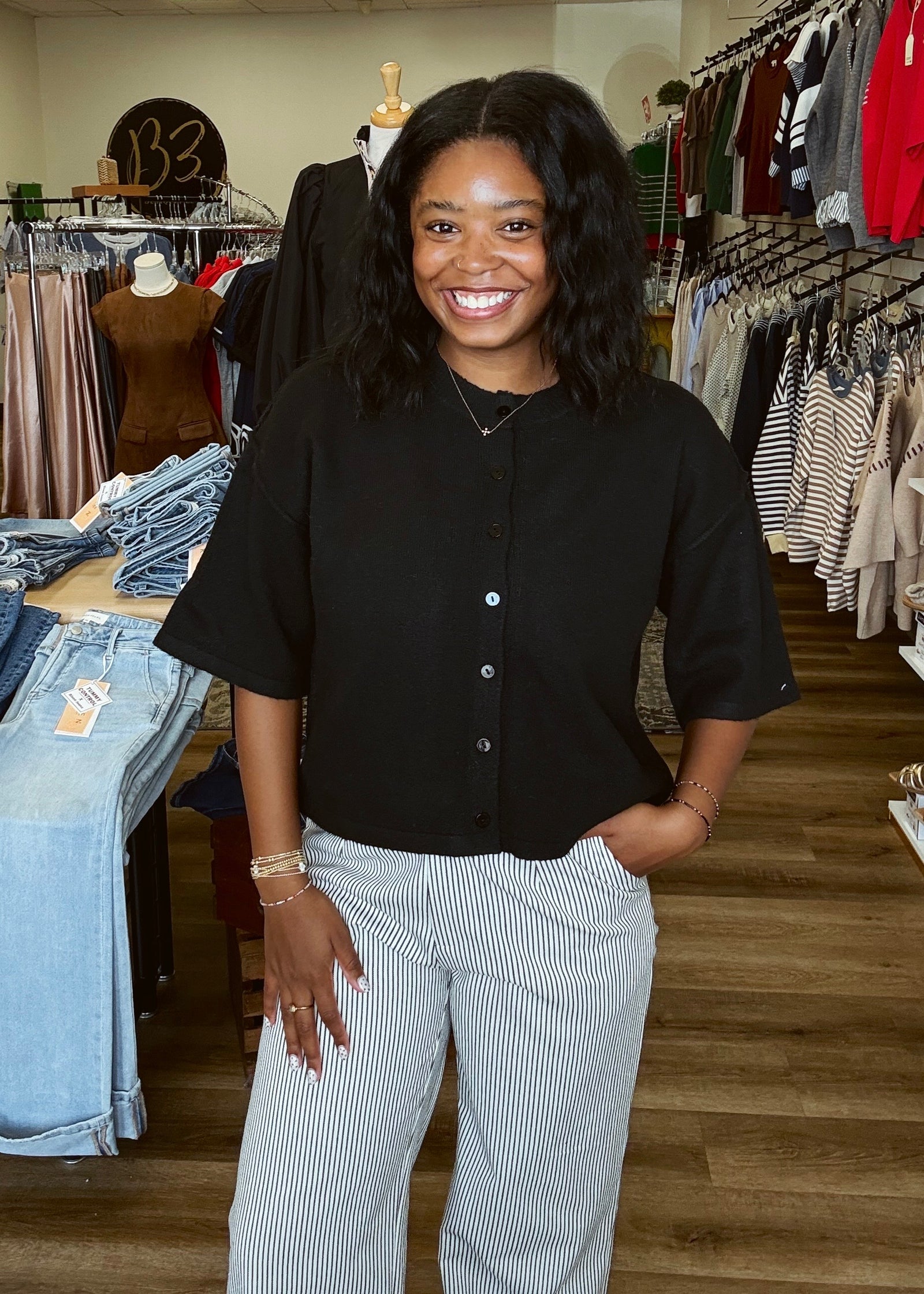 Black Short Sleeve Cardi