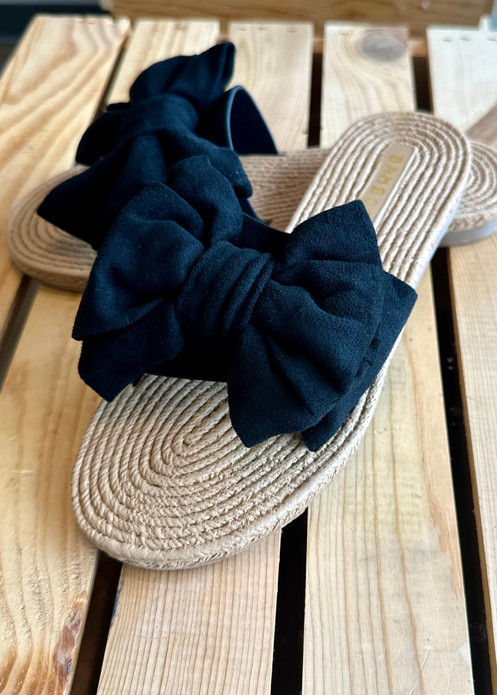 Big Bow Slides - B3 Boutique, LLC