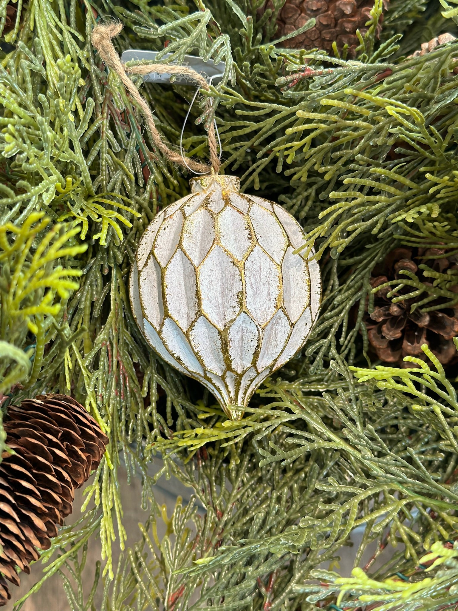 White and Gold Textured Finial Ornament - B3 Boutique, LLC