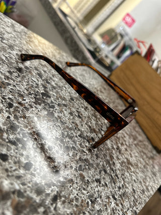 DIFF Eyewear 0571 - B3 Boutique, LLC