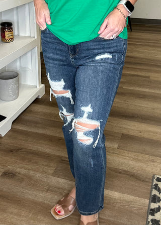 Judy Blue Mid Rise Crop Straight leg - B3 Boutique, LLC