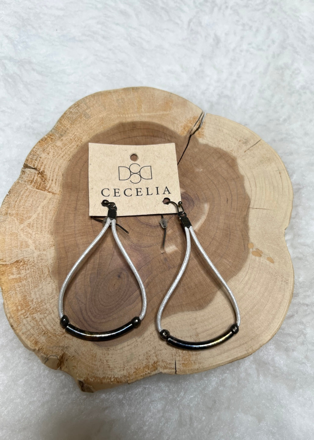 Cecelia Silver Teardrop Earring - B3 Boutique, LLC