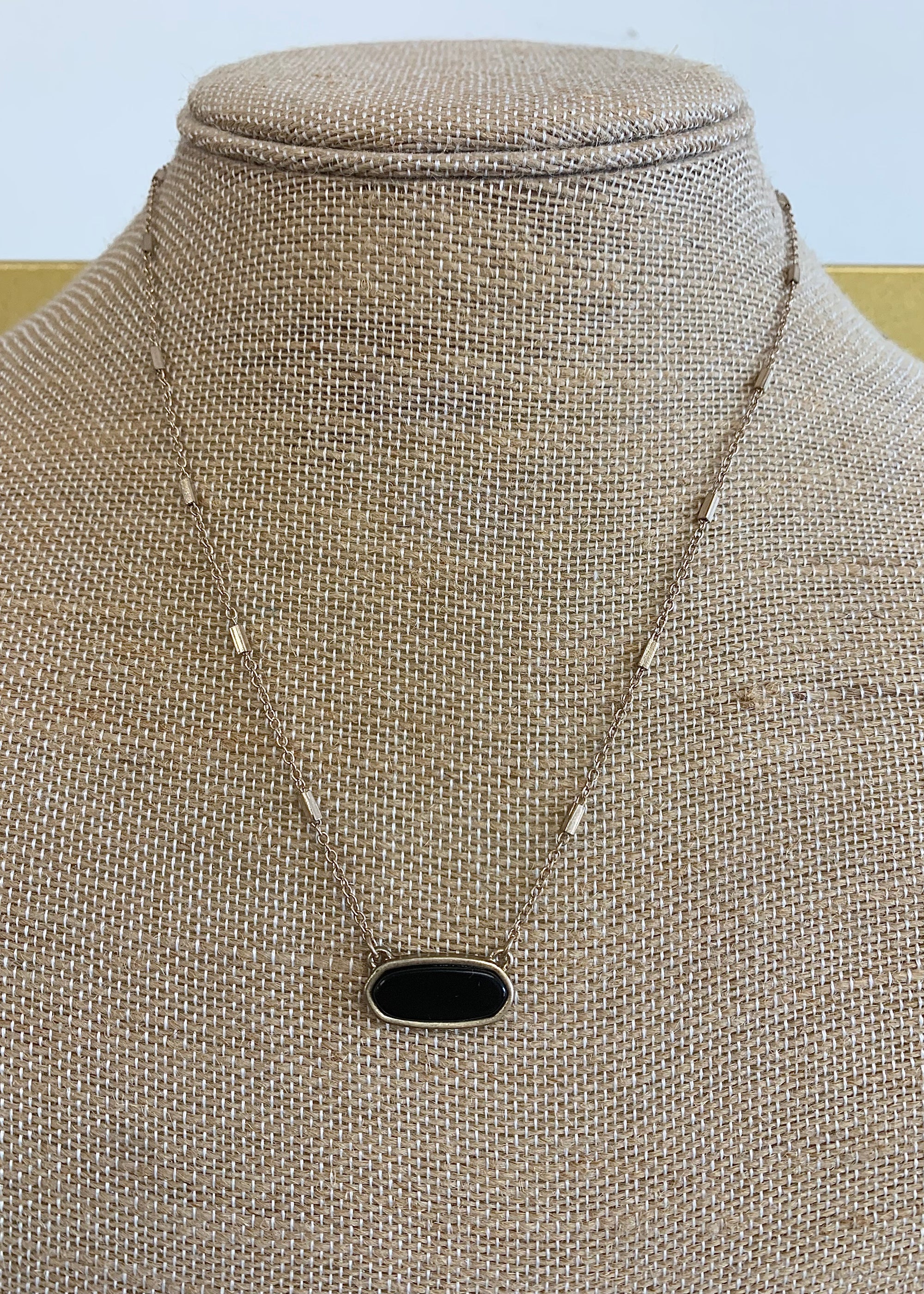 Black Pendant Necklace - B3 Boutique, LLC