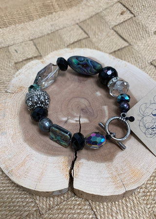 Iridescent Beaded Bracelet - B3 Boutique, LLC